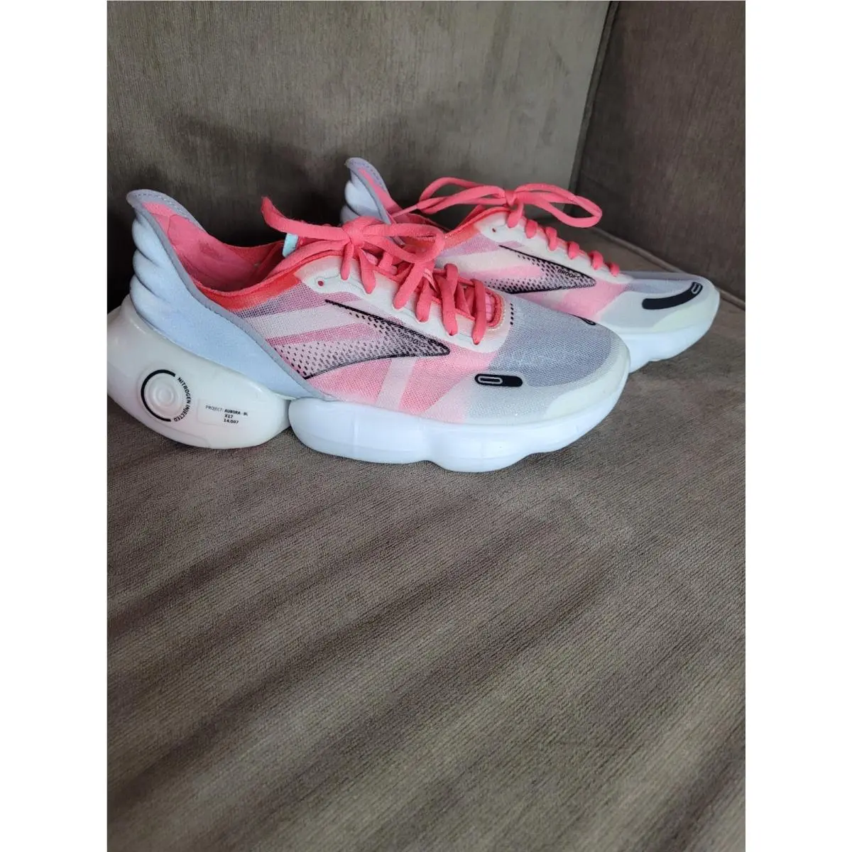 Brooks shoes - Brooks Aurora - Aurora - 1203541B068 - Grey/Coral/Black, Manufacturer: Grey/Coral/Black (UPC: 190340948244) 3