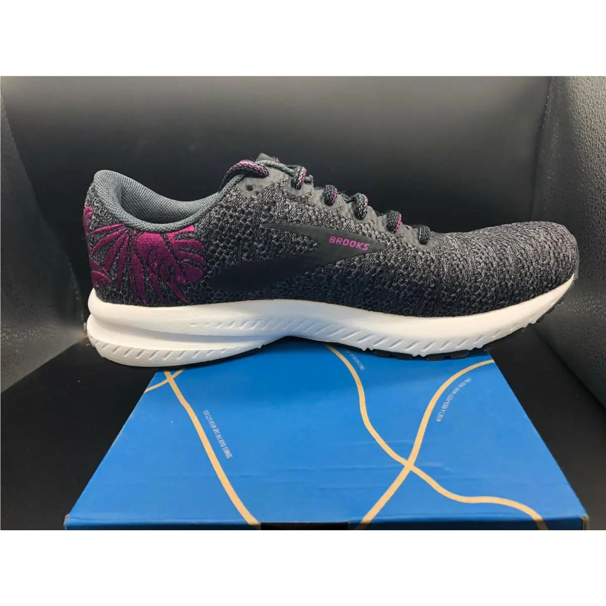 Brooks shoes - 1202851B071 - 1202851b071 - Gray 4