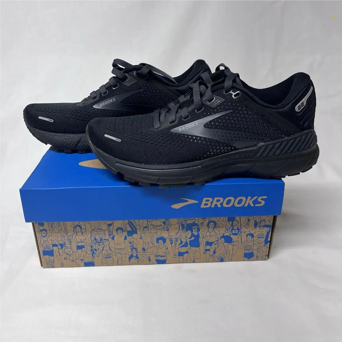Brooks Adrenaline Gts 22 Black 120353-1B-020 Cushion Support Womens 5.5 Shoes