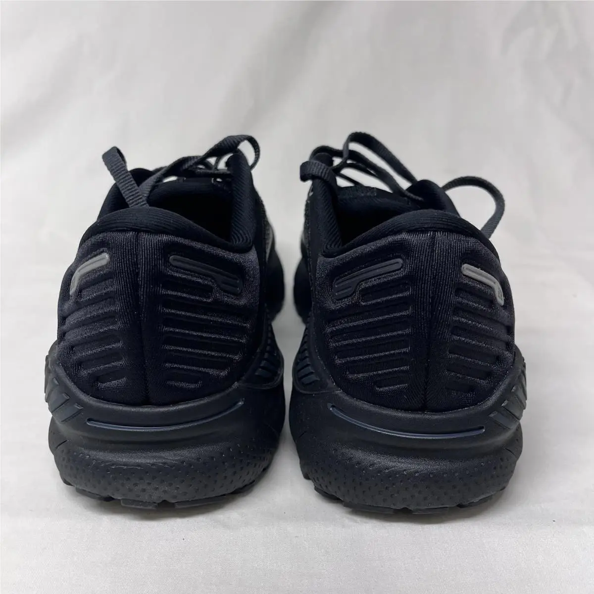 Brooks shoes - Brooks Adrenaline GTS 22 - Adrenaline GTS - 120353-1B-020 - Black (UPC: 190340946202) 4