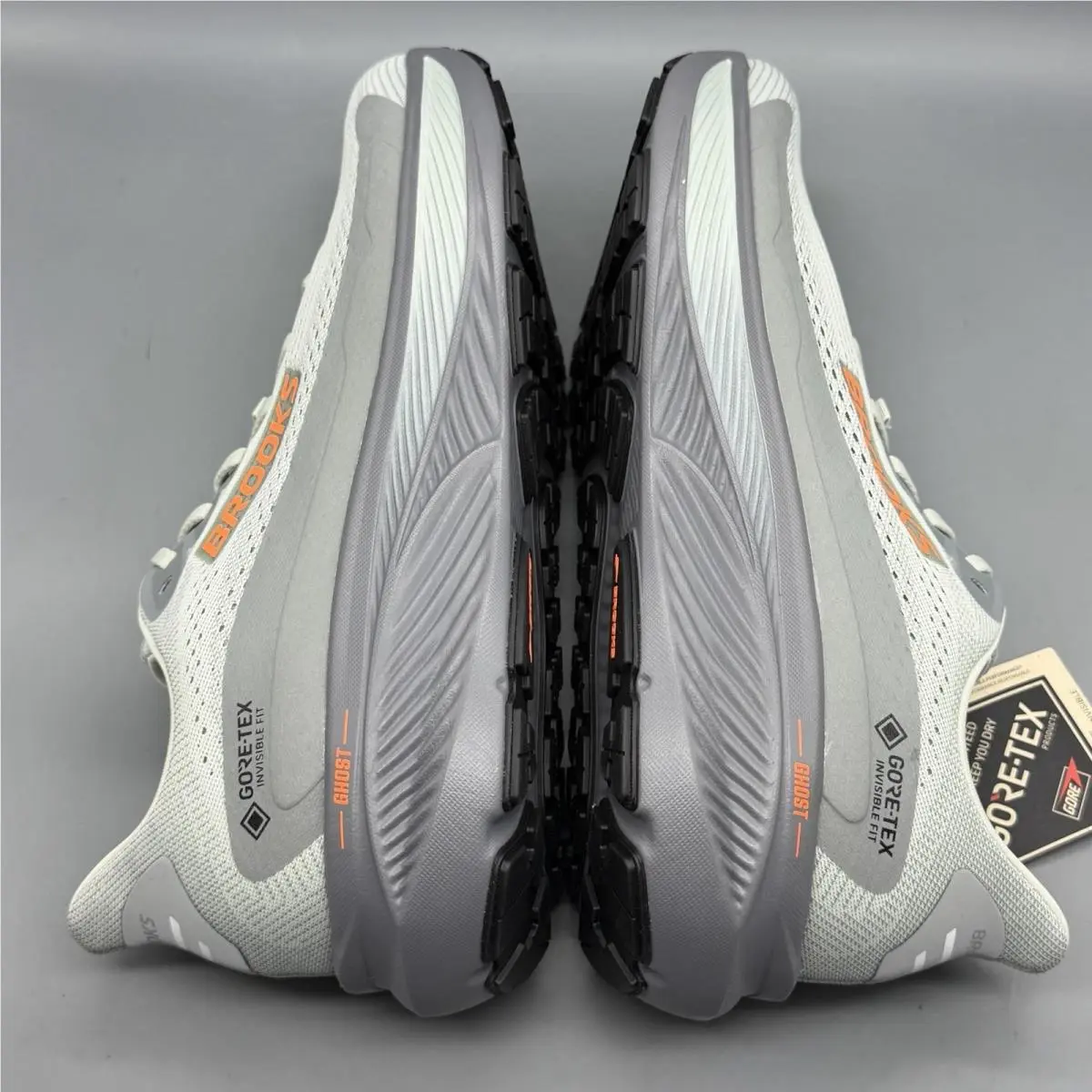Brooks shoes - Brooks Ghost 17 GTX - Ghost GTX - 1104621D022 - Smoke/Primer Grey/Orange (UPC: 0195394673081) 4