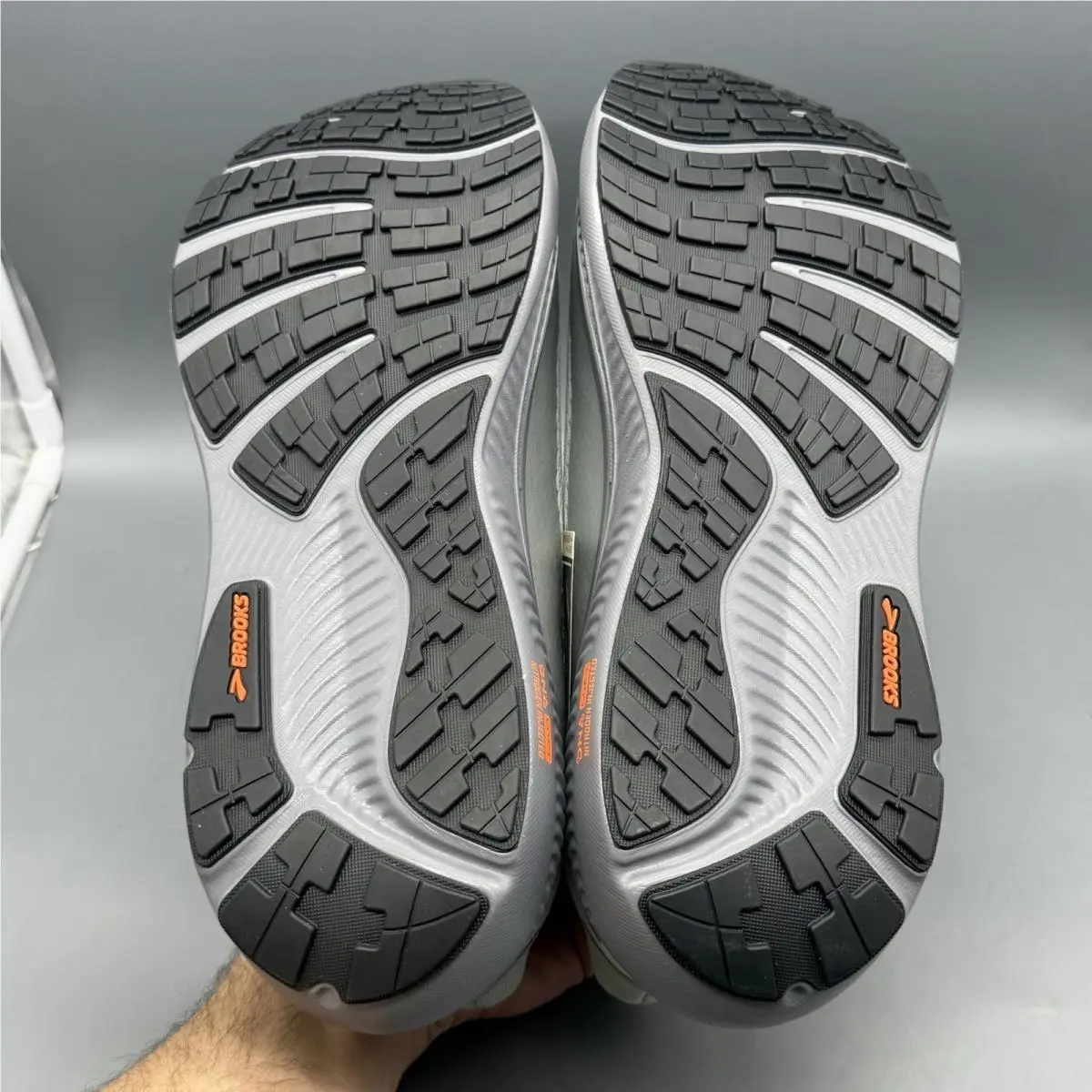 Brooks shoes - Brooks Ghost 17 GTX - Ghost GTX - 1104621D022 - Smoke/Primer Grey/Orange (UPC: 0195394673081) 6