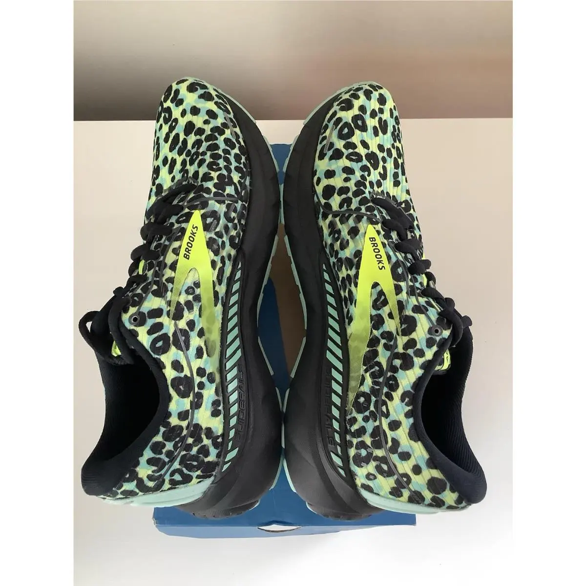 Brooks shoes - Multicolor 1