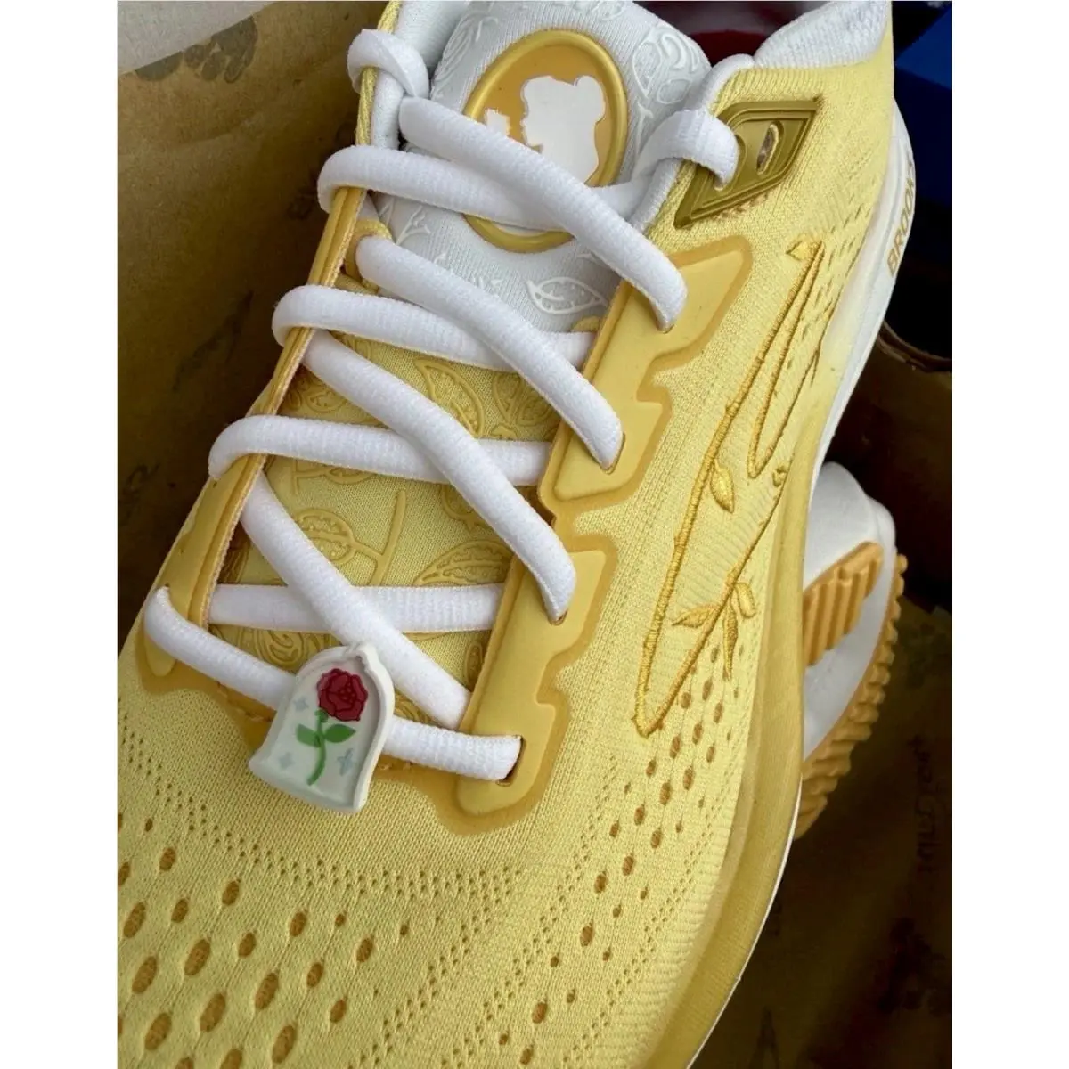 2026 Rundisney Brooks Glycerin 23 Belle Princess 8 Womens Athletic Shoes Disney