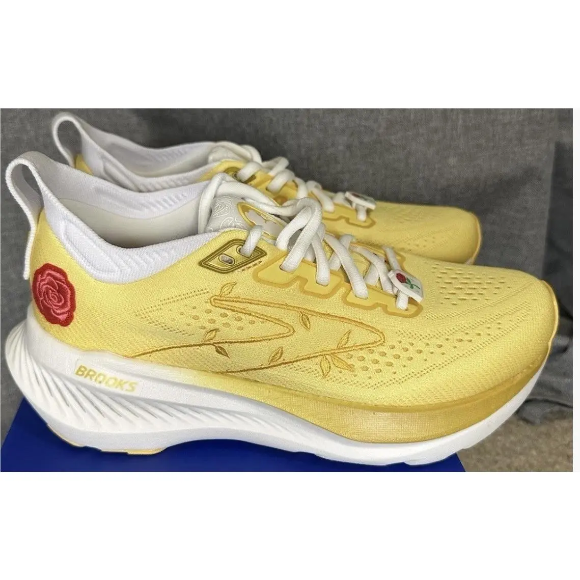 Brooks shoes - Brooks Princess - Princess - Yellow 3