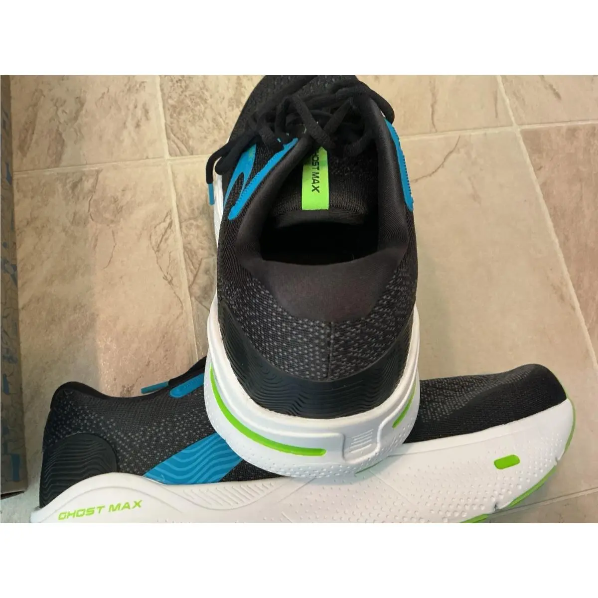 Brooks shoes - Brooks Ghost Max - Ghost Max - Black 4