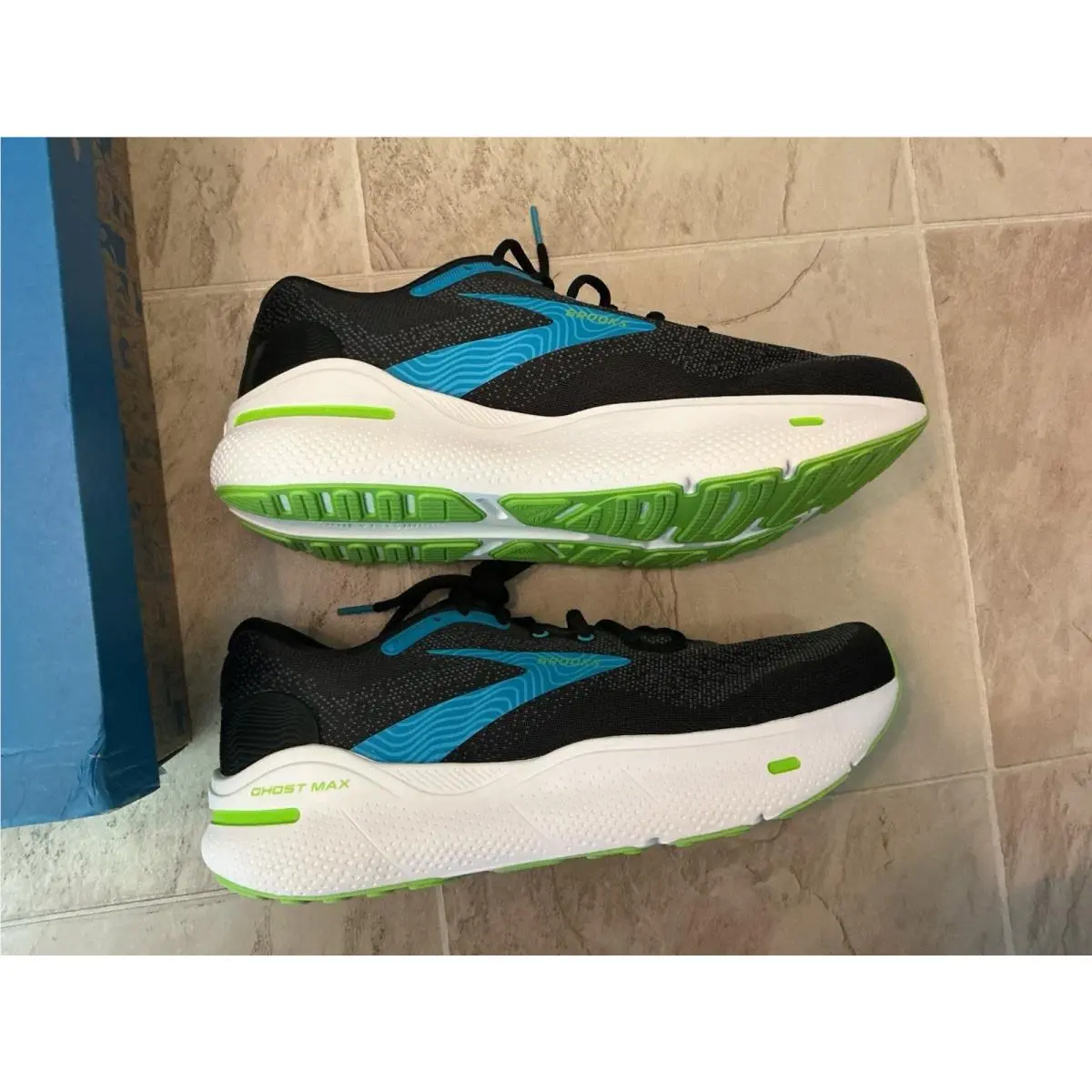 Brooks shoes - Brooks Ghost Max - Ghost Max - Black 3