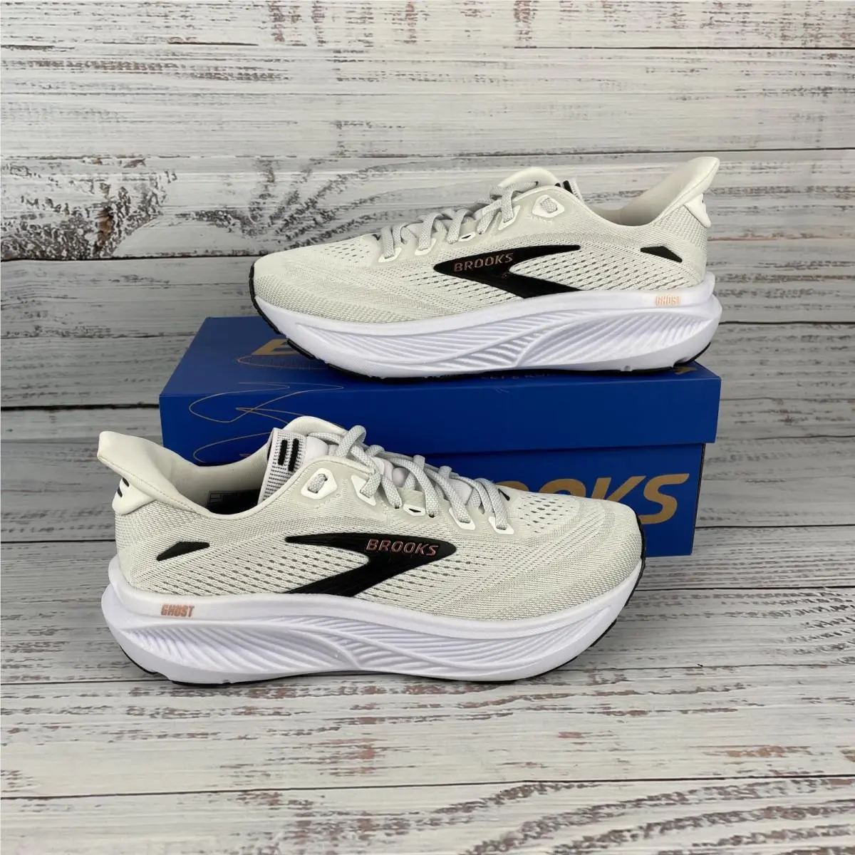 Brooks Ghost 18 Womens 8.5 B Running Shoes White Black Rose Gold