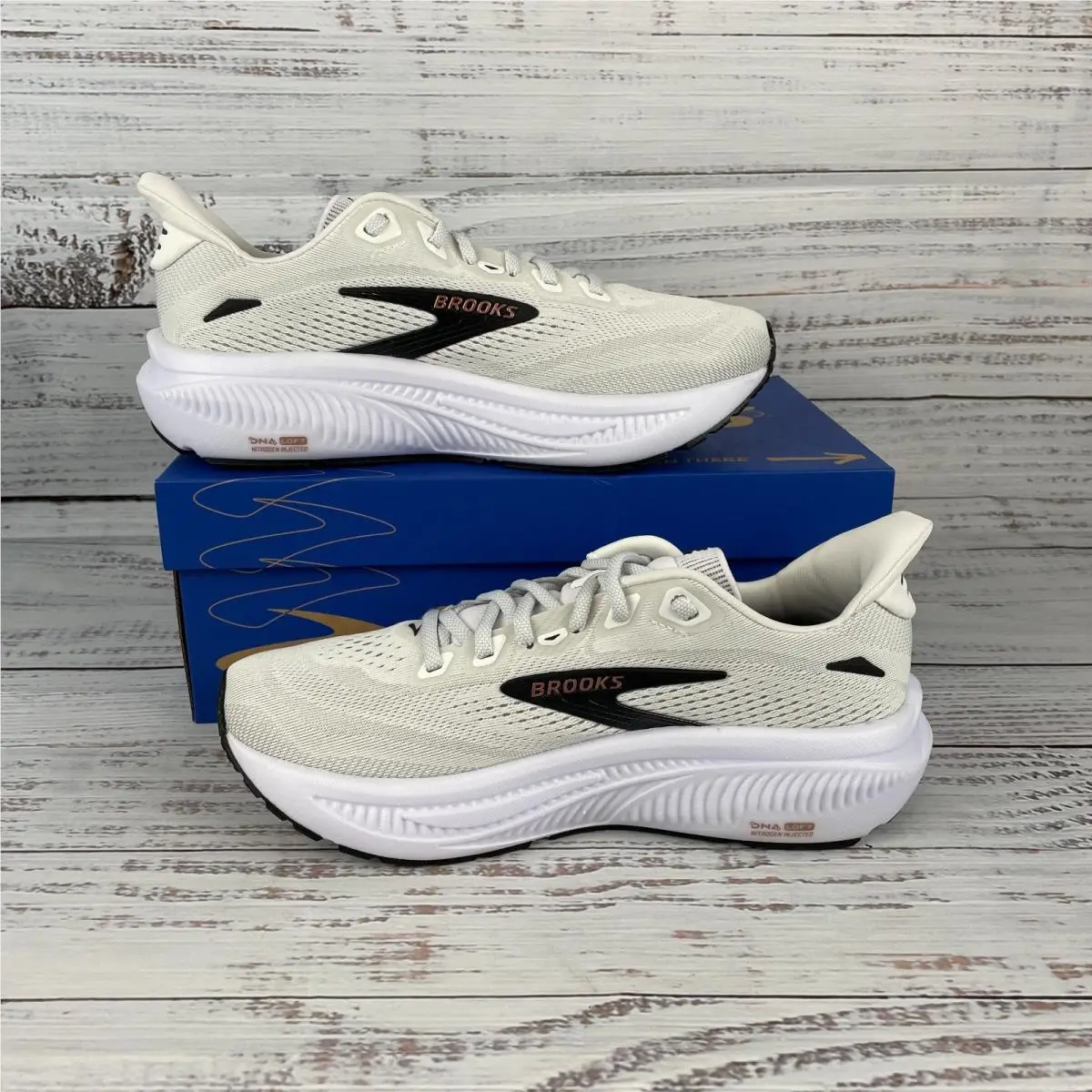 Brooks shoes - Brooks Ghost - Ghost - White (UPC: 195394872507) 0