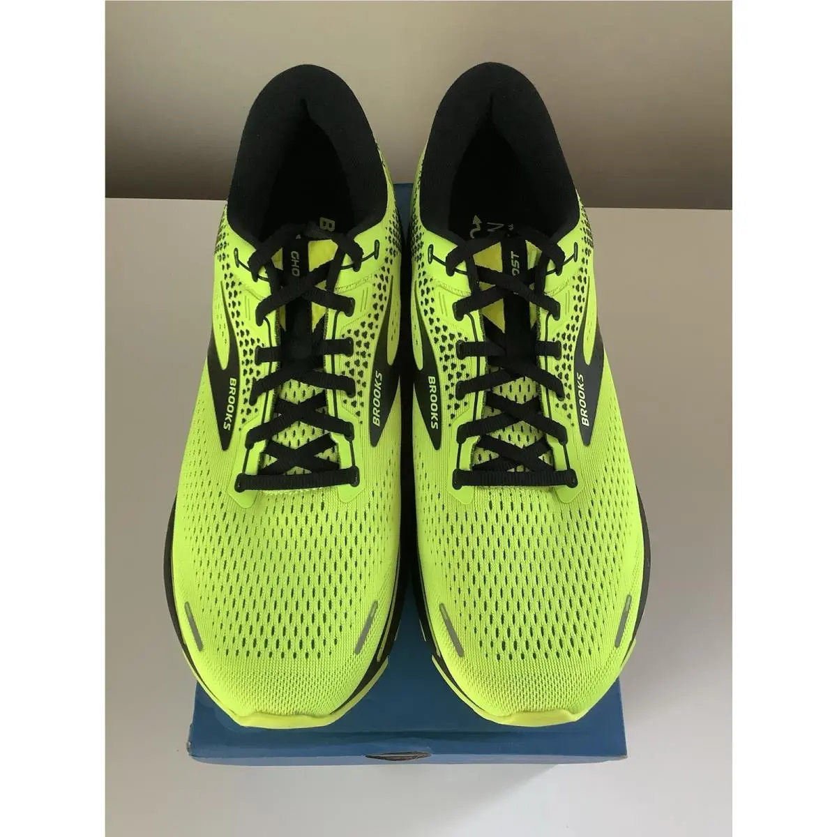 Brooks shoes - Brooks Ghost 14 - Ghost - Yellow 2