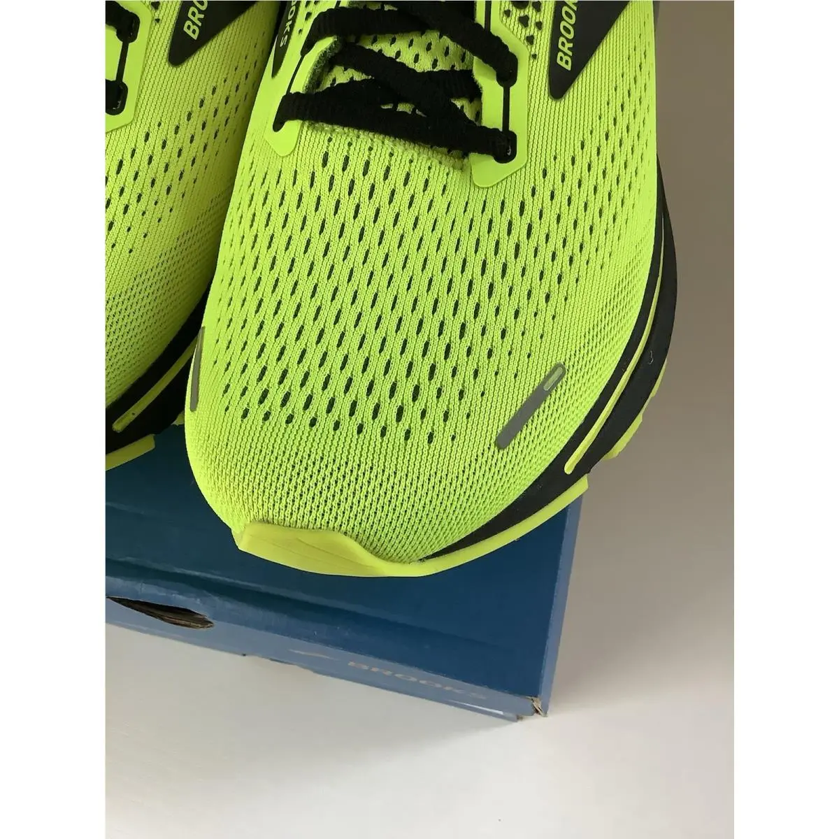 Brooks shoes - Brooks Ghost 14 - Ghost - Yellow 3