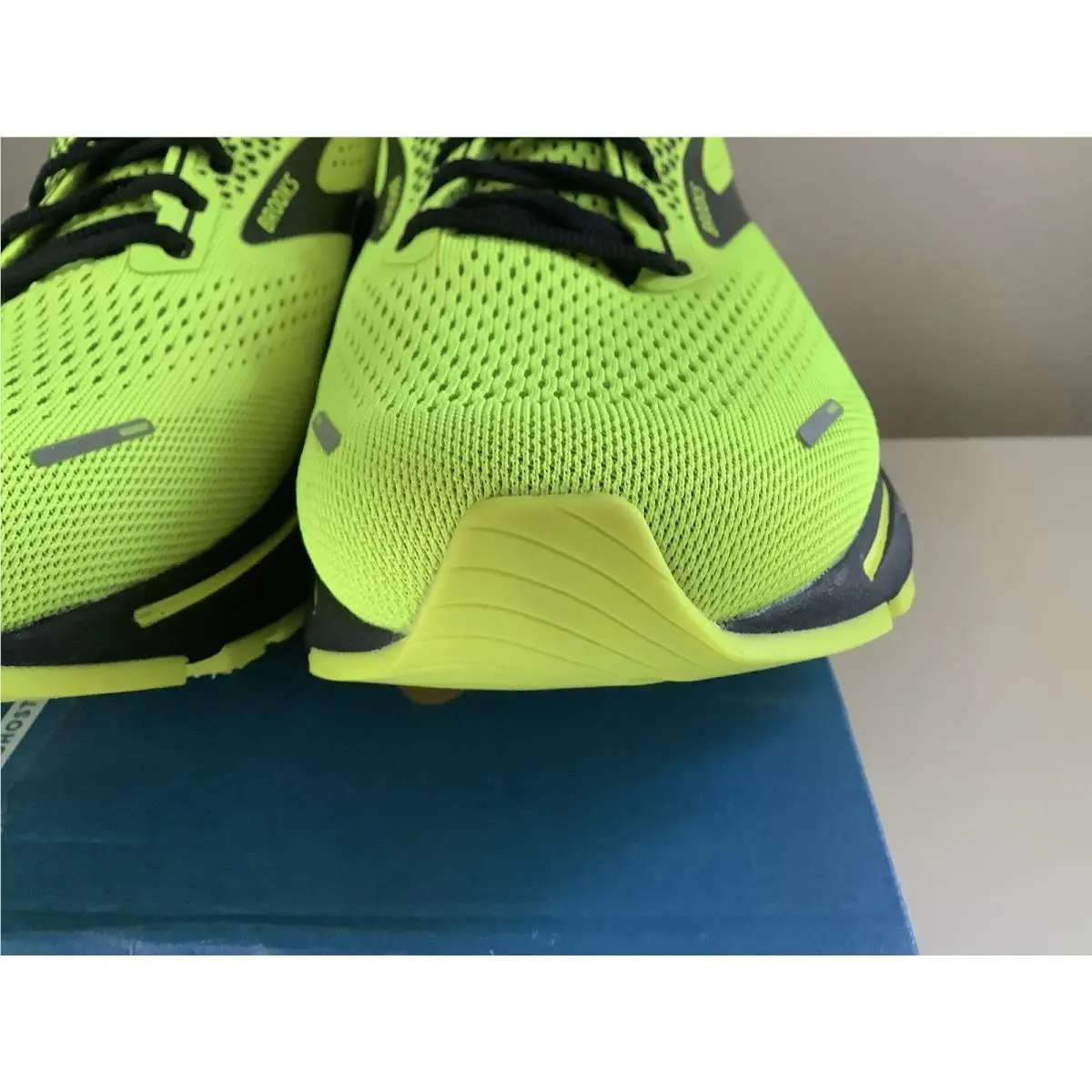 Brooks shoes - Brooks Ghost 14 - Ghost - Yellow 4
