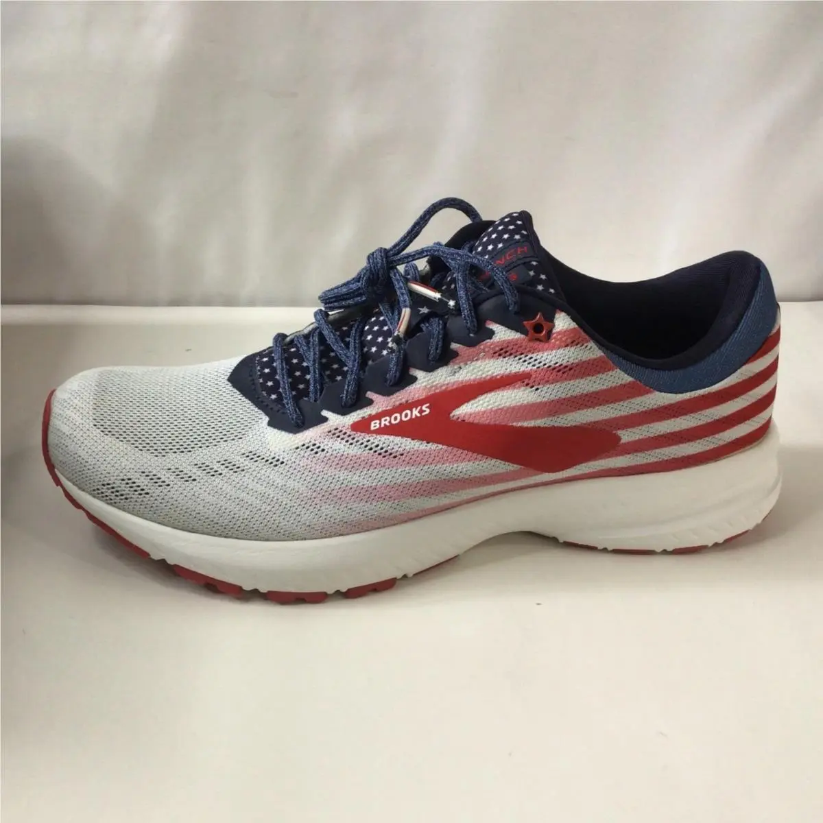 Brooks shoes - Brooks Launch 6 - Launch - White/Blue/Red (UPC: 190340624186) 1