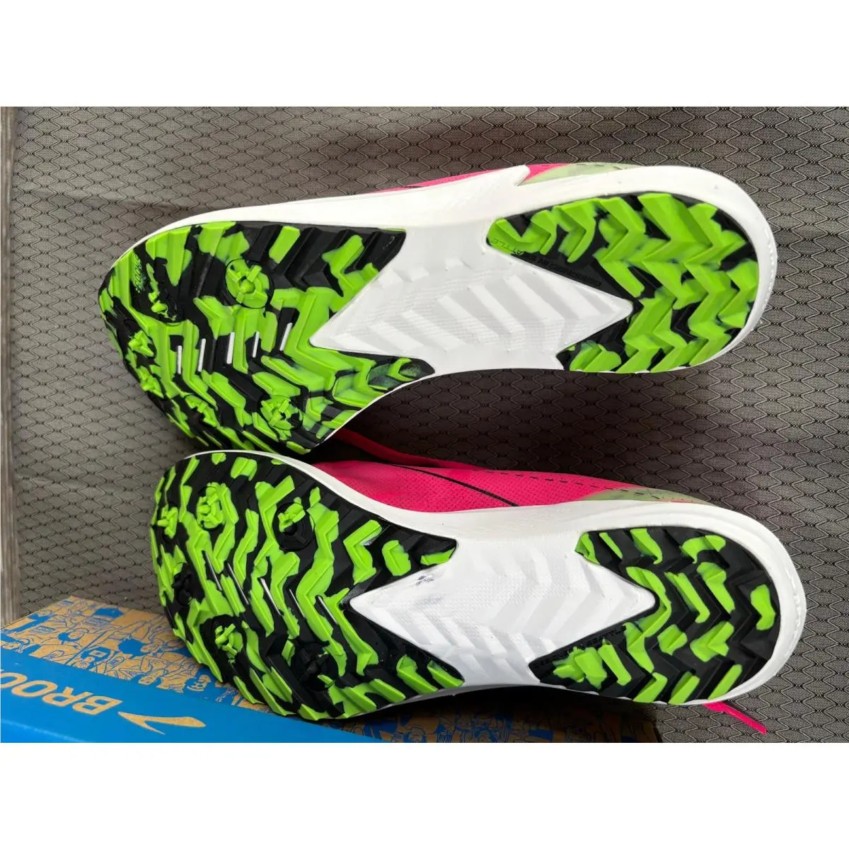 Brooks shoes - Brooks Draft XC Spikeless - Draft Spikeless - Pink 8