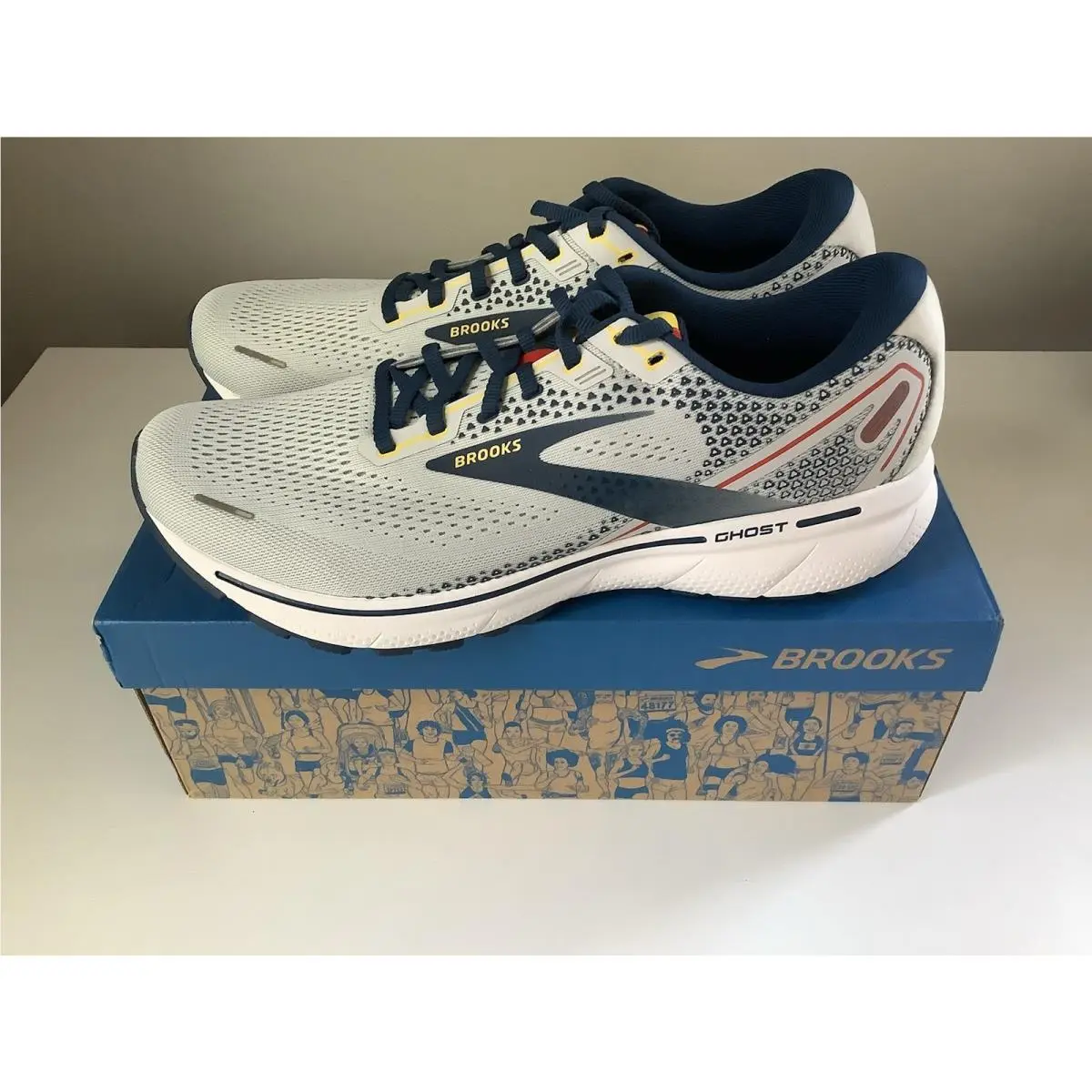 Brooks Ghost 14 Men’s Running Shoes - Multicolor - Sz 12.5