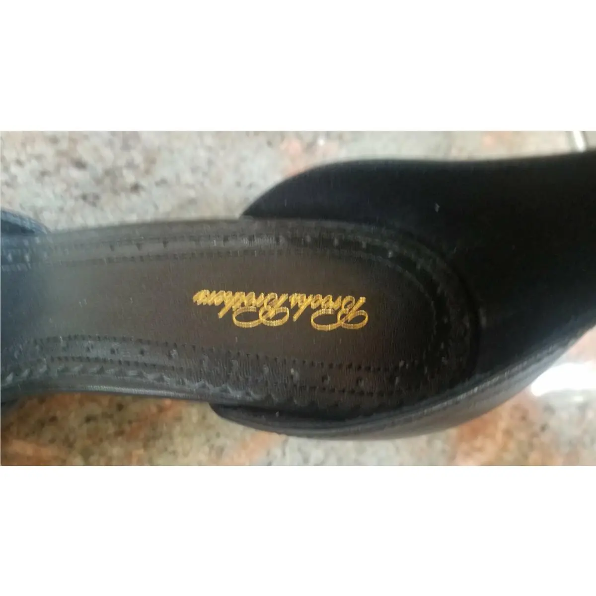 Brooks shoes - Black 4
