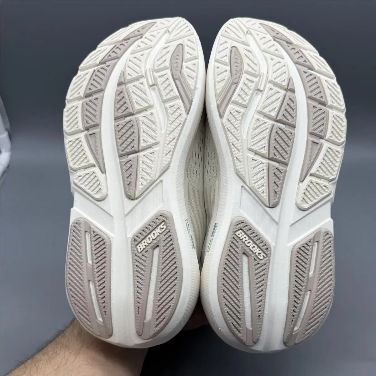 Brooks shoes - Brooks Ghost Max - Ghost Max - 1204571B181 - Multicolor (UPC: 0195394698565) 6