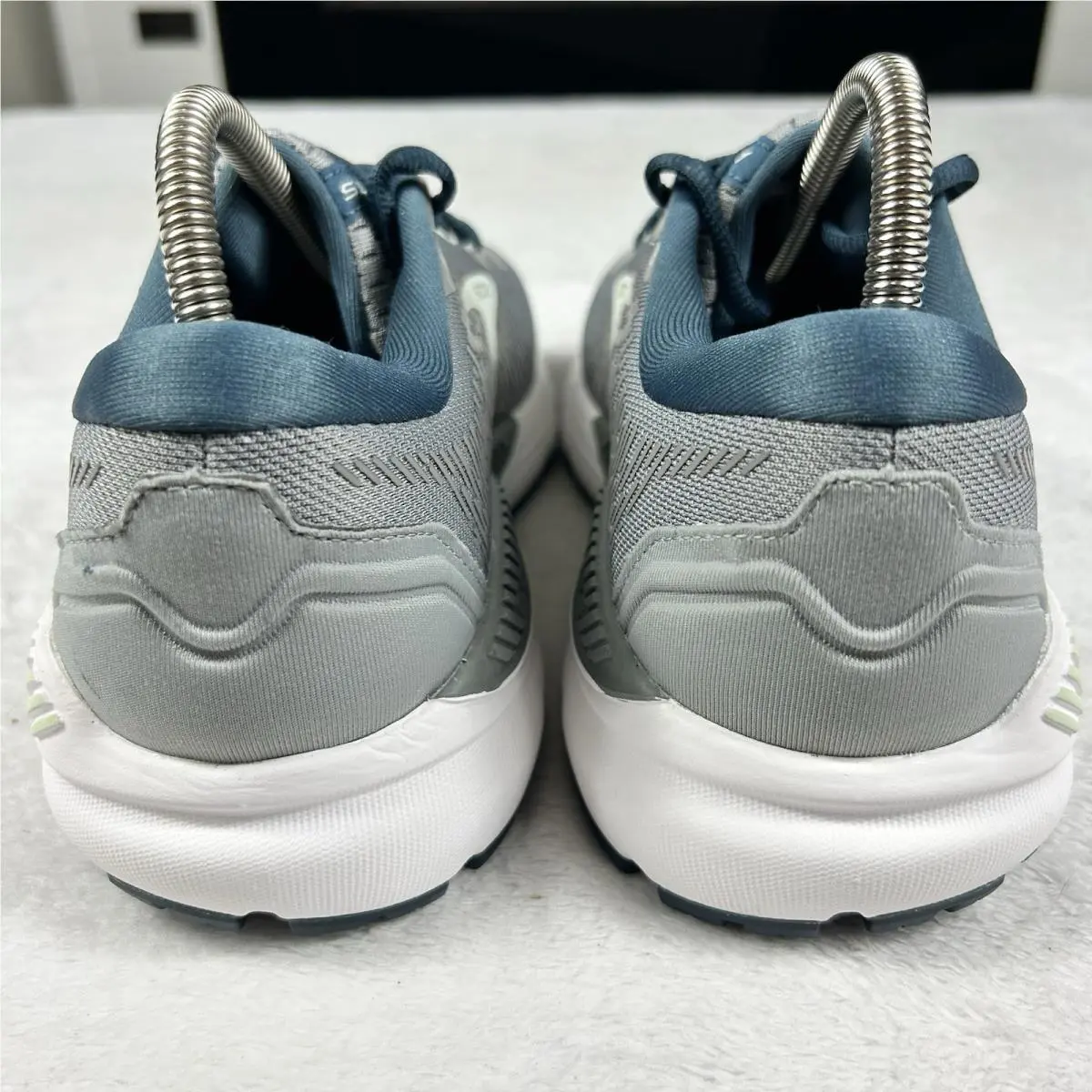 Brooks shoes - Brooks Addiction GTS 15 - Addiction GTS - 120352 - Gray (UPC: 190340943218) 11