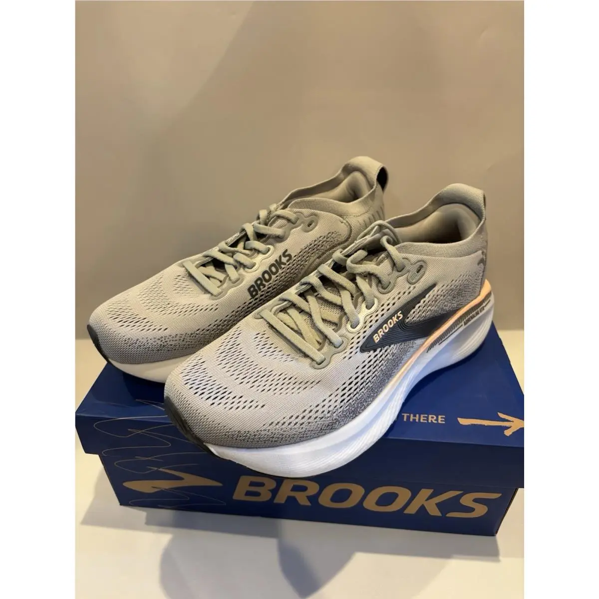 Brooks shoes - Brooks Adrenaline GTS 25 - Adrenaline GTS - Grwy/ Blackened Pearl / Coral 1