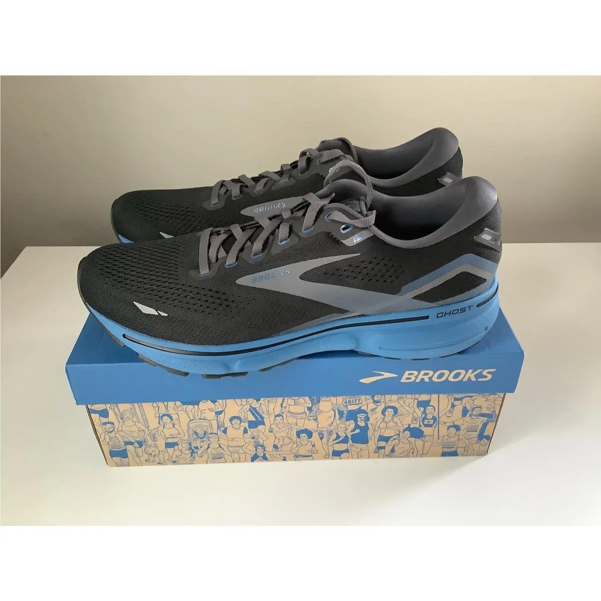 Brooks Ghost 15 Men’s Running Shoes - Black/blue - Sz 11.5