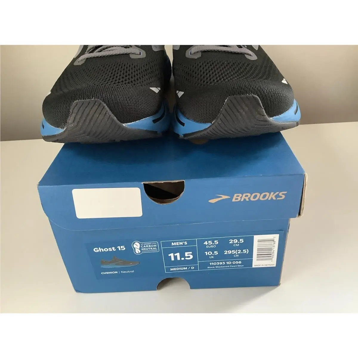 Brooks shoes - Black 4