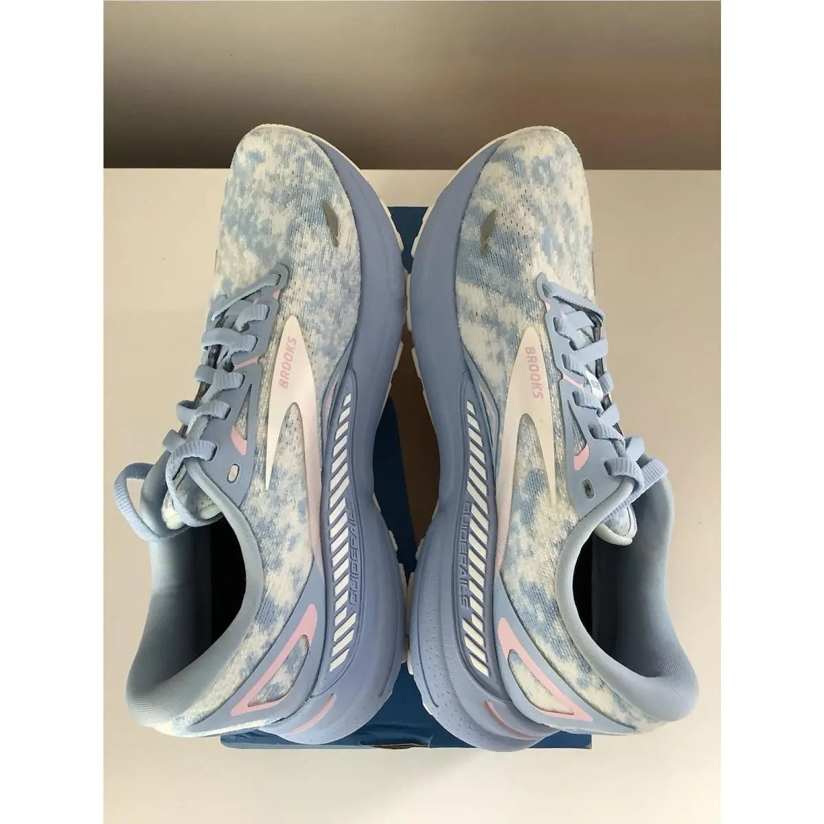 Brooks shoes - Brooks Adrenaline - Adrenaline - Blue 1