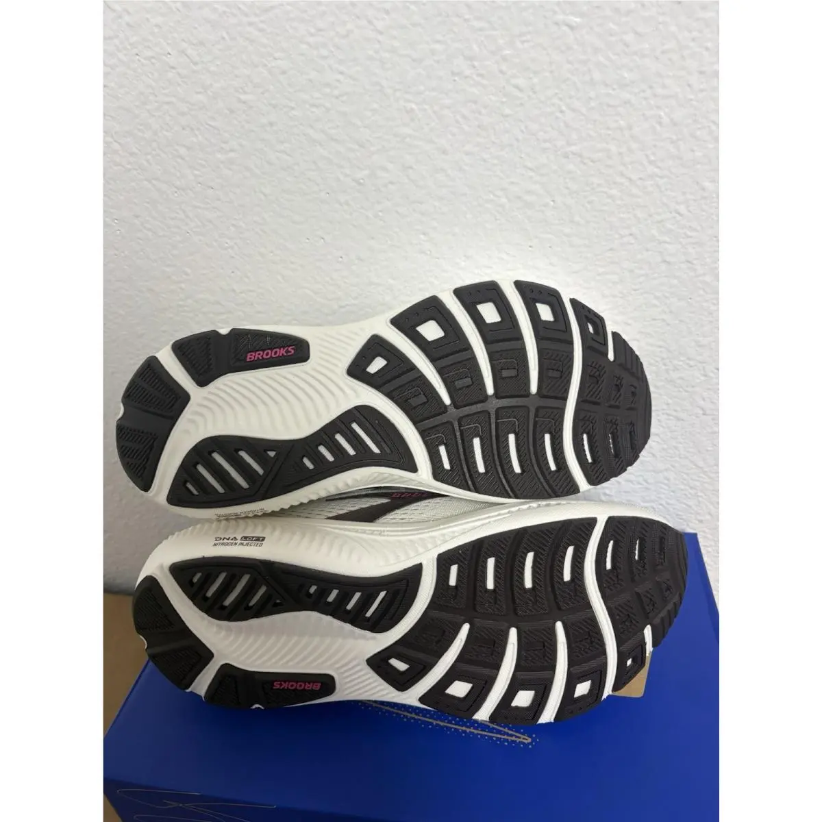 Brooks shoes - Brooks Glycerin - Glycerin - White 4