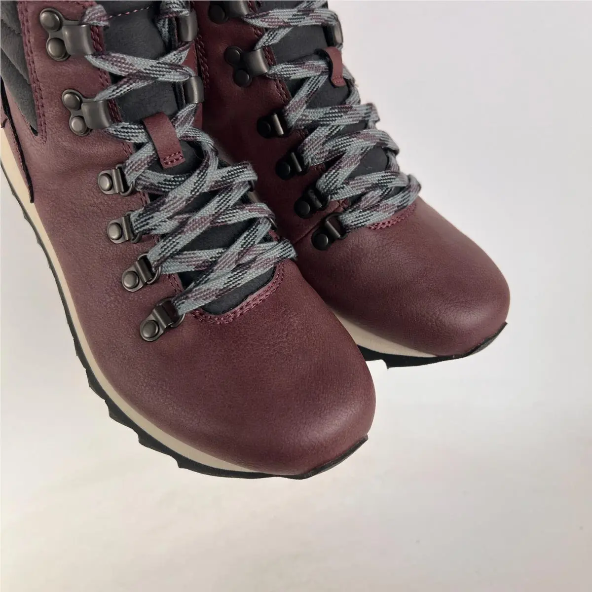 Merrell shoes - Red 7