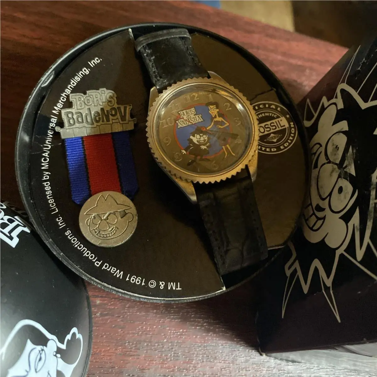 Fossil Boris & Natasha Limited Edition Boris Natasha Limited Edition Watch Unisex Quartz Boxed