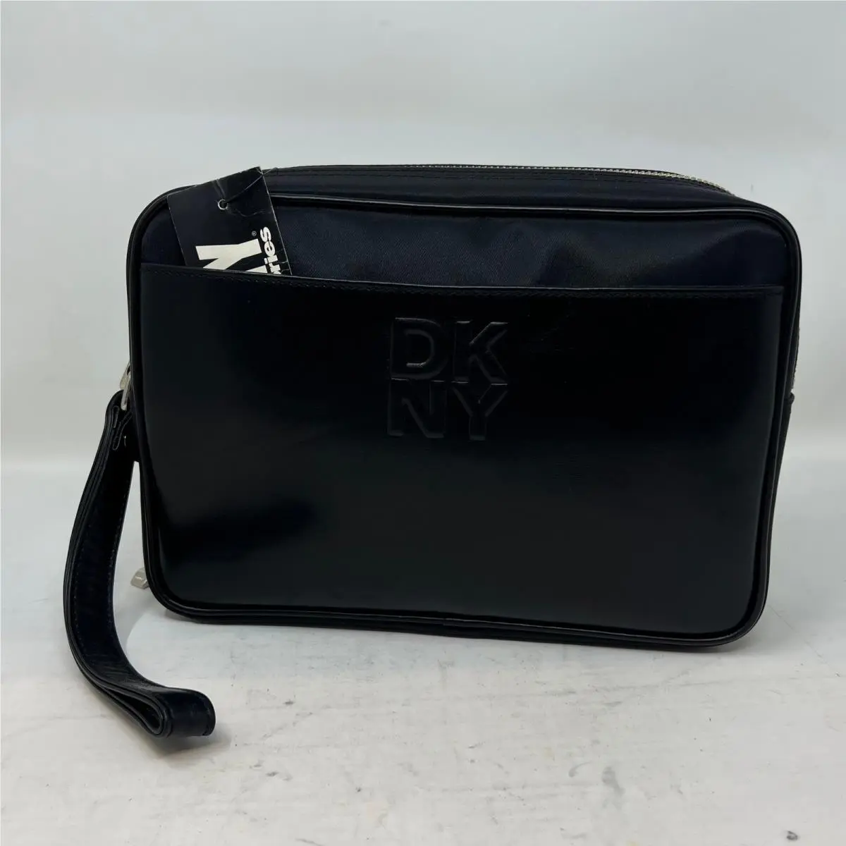 Dkny Travel Toiletry Bag Mens NS Black Embossed Logo Dual Zip Wristlet K4670191A