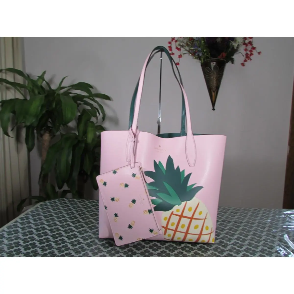Kate Spade Colada Large Pineapple Reversible Pouch Tote Green/pink Multi