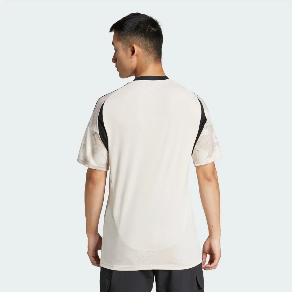 Adidas clothing - Halivo 2