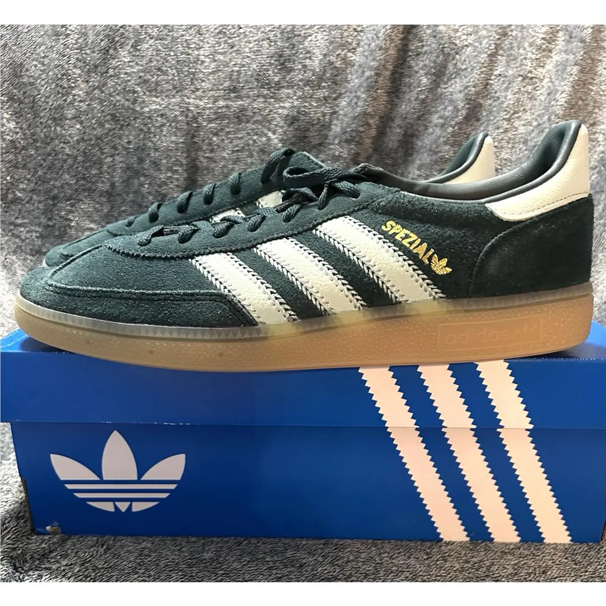 Size 10 -  Handball Spezial Aurora Ivy Ash Green Gum Women`s JR0847 by Adidas