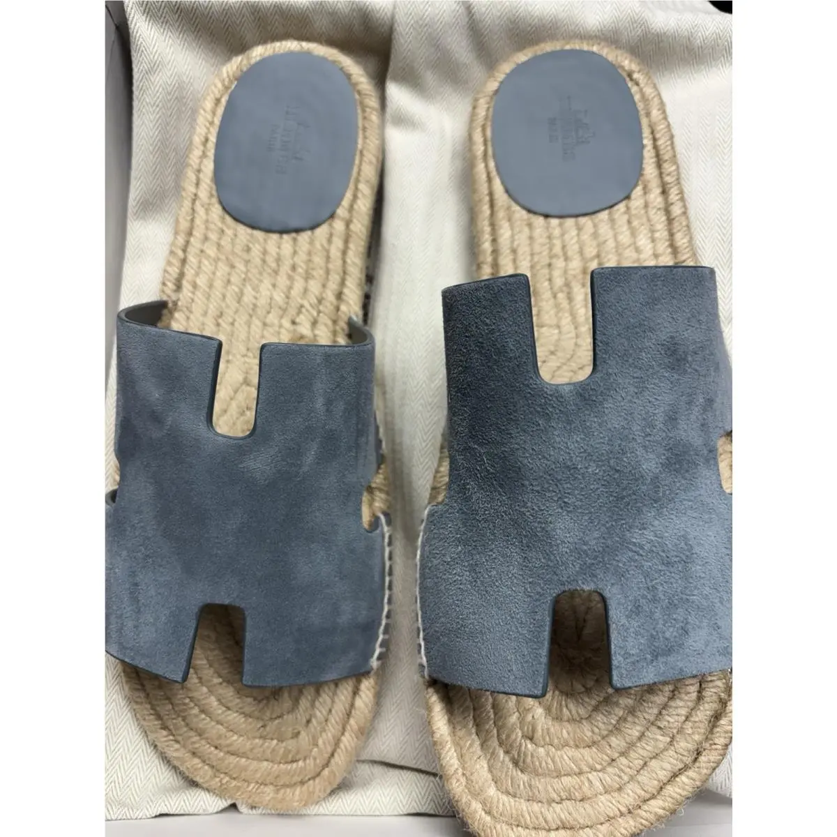 Hermes Izmir Sandals Men and Dust Bag US 11/EU 44