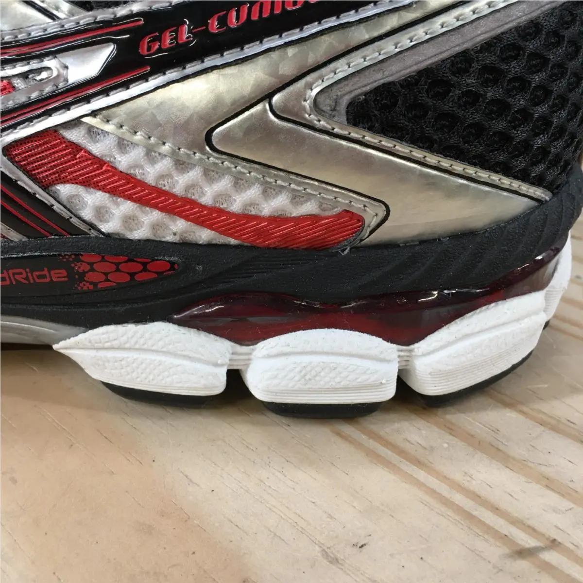 Asics shoes - ASICS GEL-Cumulus 16 - T439N - White 9