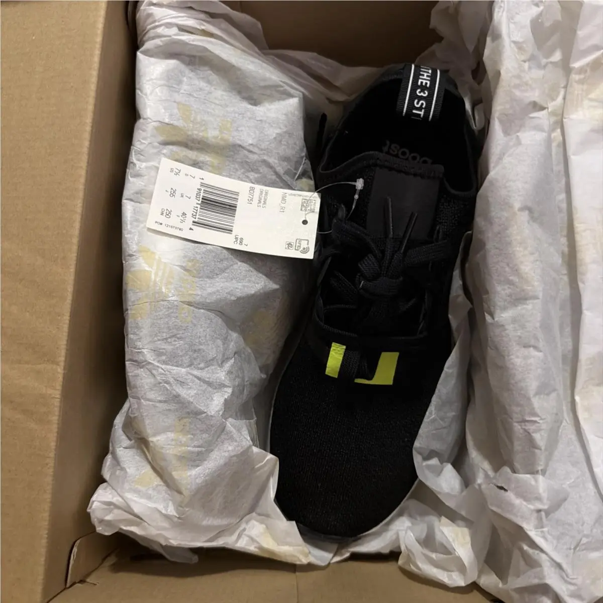 Adidas Nmd R1 Shoes Mens Size 7.5 Black Neon Yellow Boost Knit Sneakers BD7751