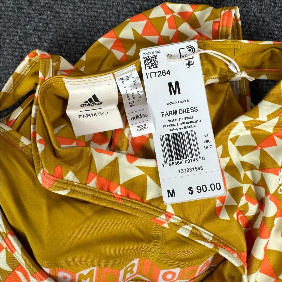 Adidas clothing - Gold 4