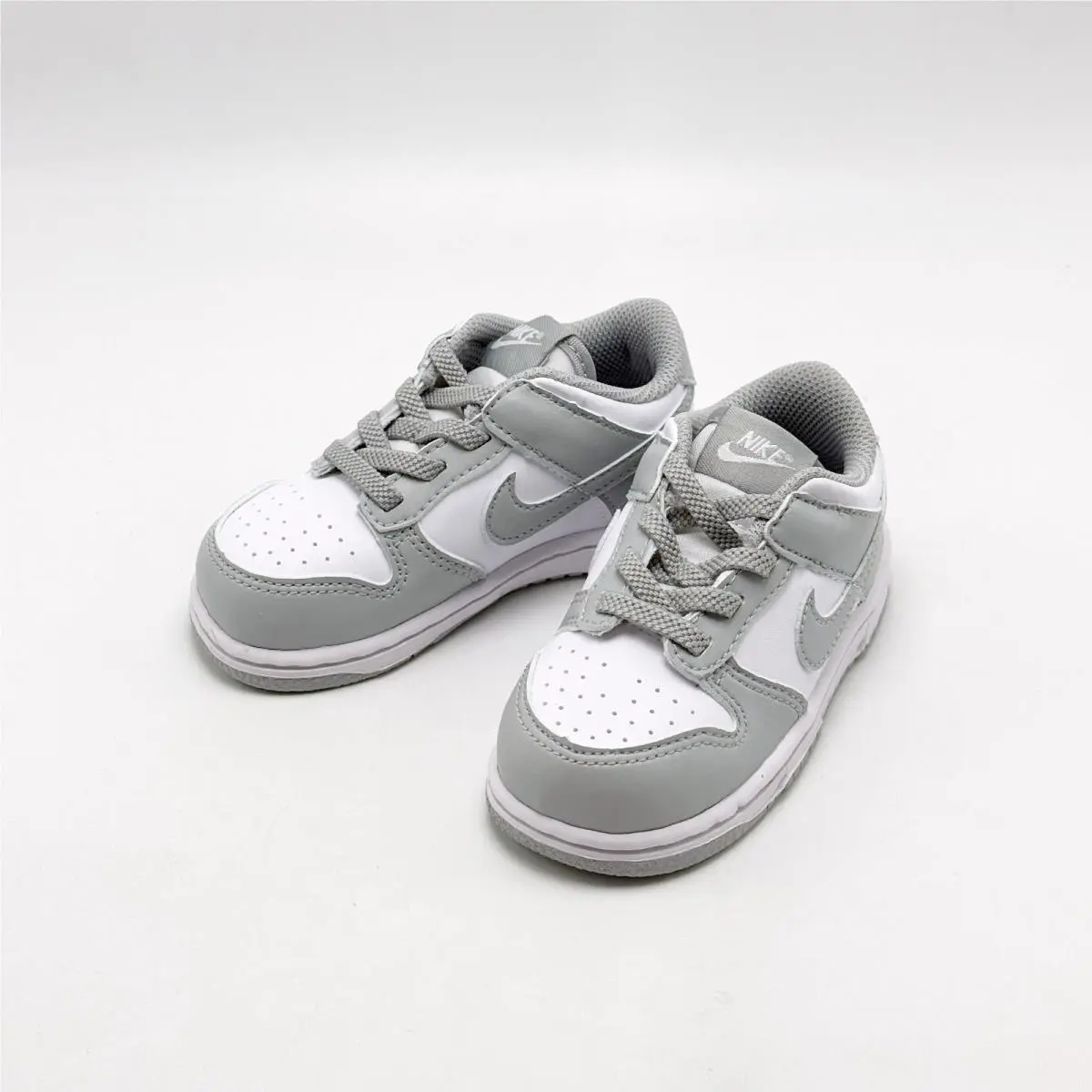 Nike shoes - Gray 0