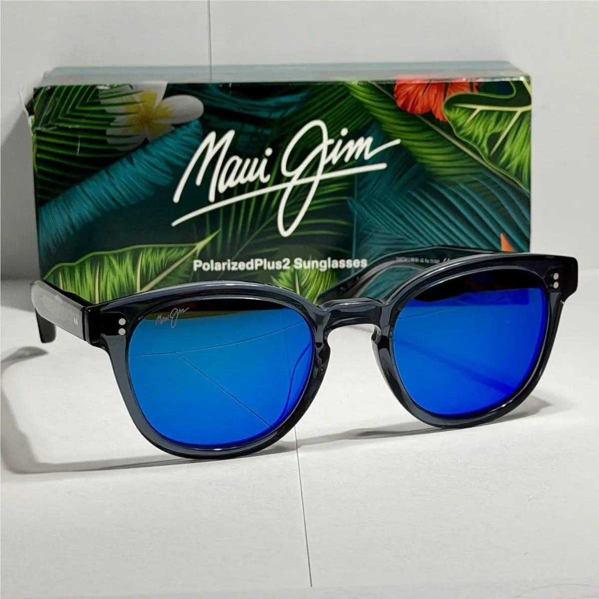 Maui Jim Sunglasses Cheetah 5 MJ842-27G Translucent Dove Grey w/ Hawaii Blue