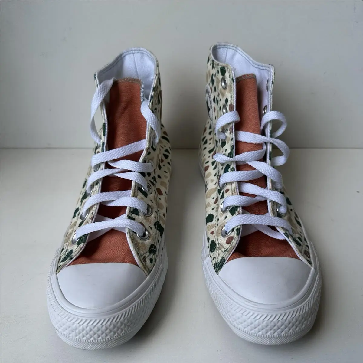 Converse All Star Sneakers Unique Patterned Orange Green Beige Size 7.5W 5.5M