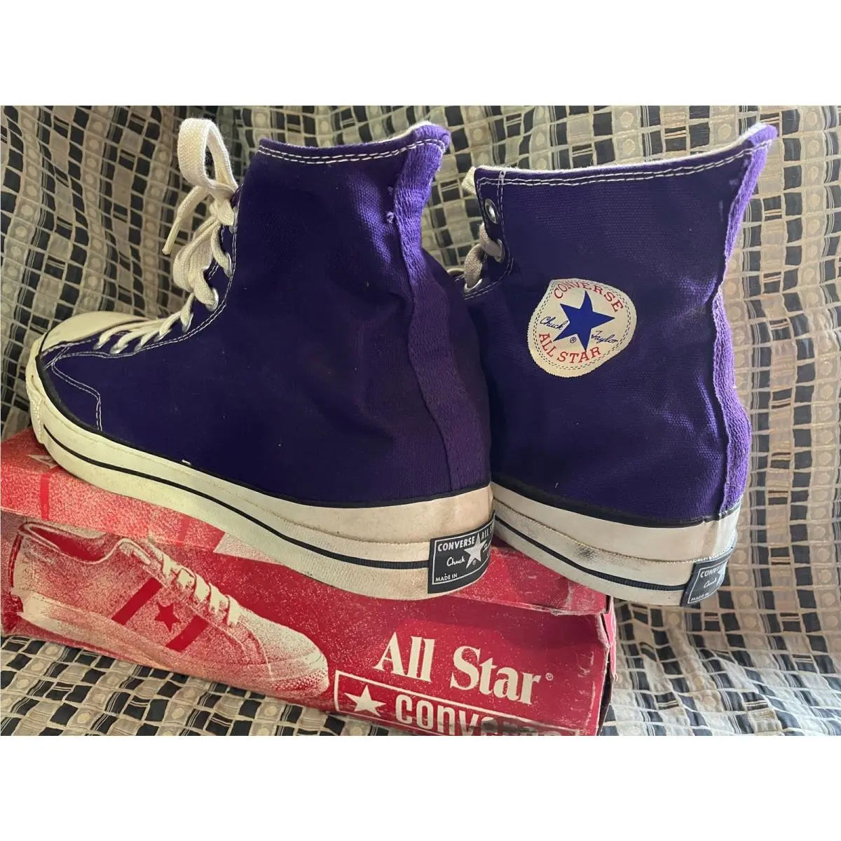Converse shoes - Purple 2