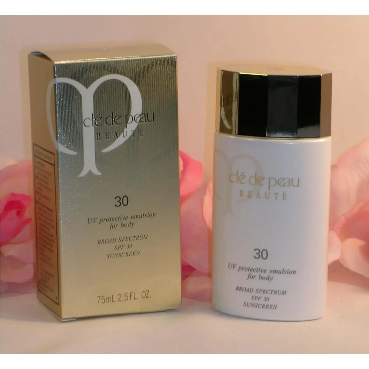 Shiseido Cle De Peau 30 UV Protective Emulsion Broad Spectrum 2.5 Floz 7ml