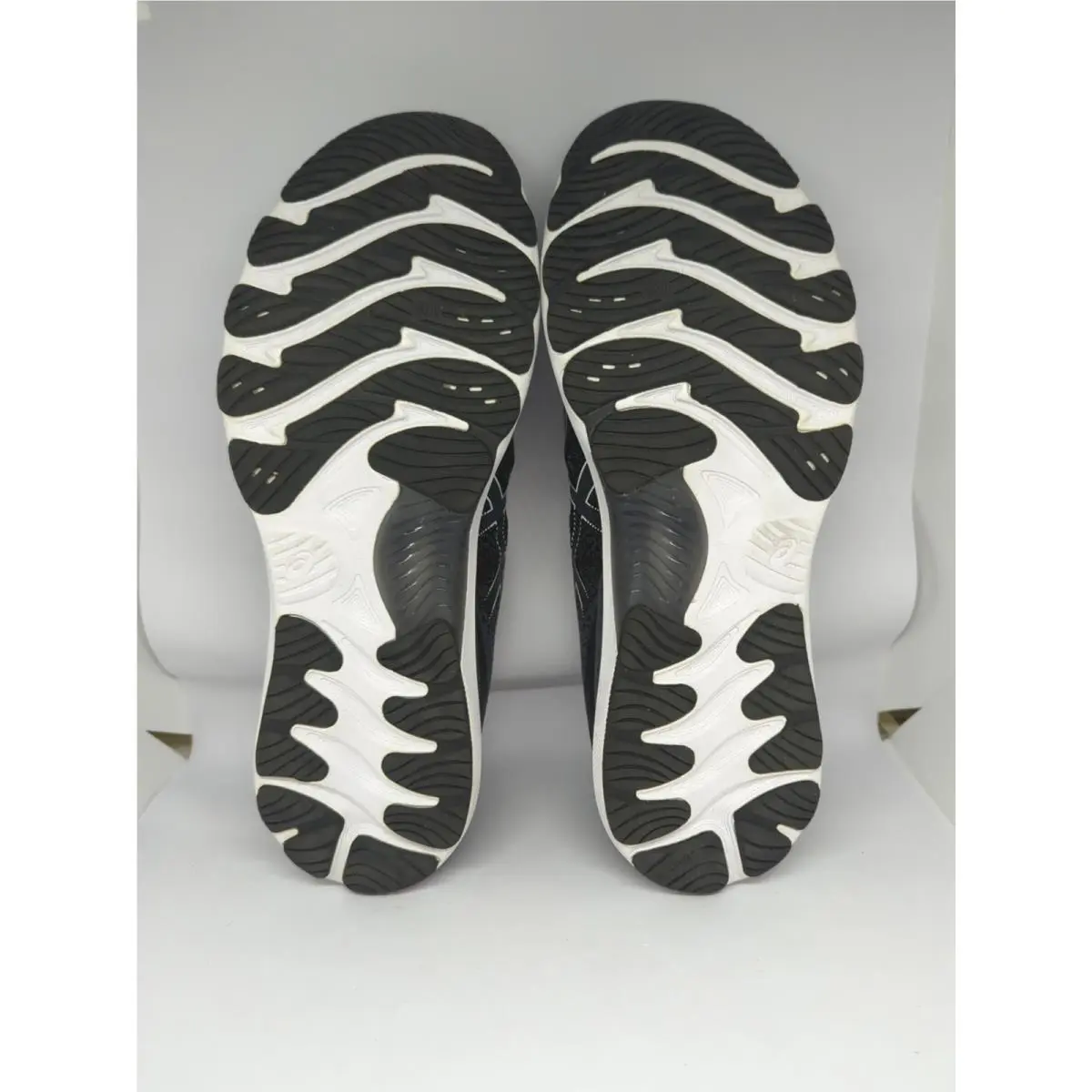 Asics shoes - ASICS Gel-Nimbus(R) 23 - 1011B004001 - Black/White 6