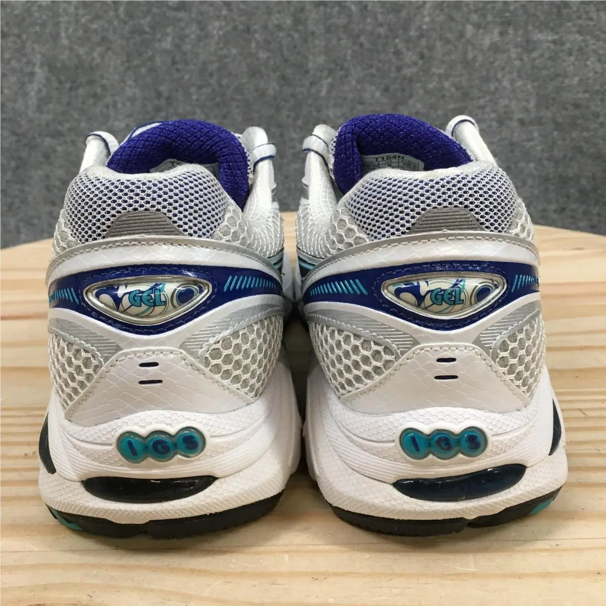 Asics shoes - Multicolor 9