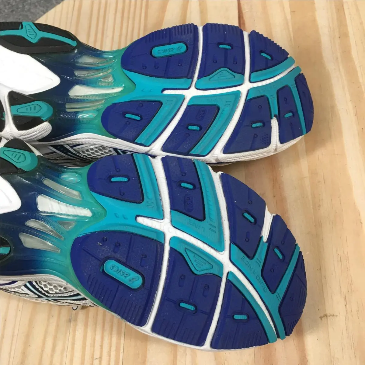 Asics shoes - Multicolor 13