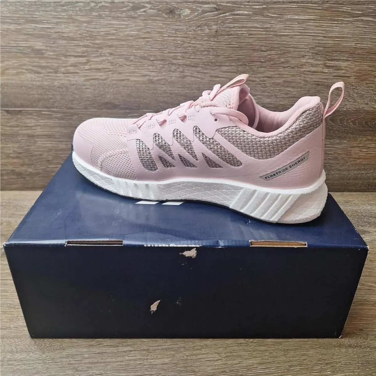 Reebok Fusion Flexweave Work Womens Size 10.5M Composite Toe Shoes Pink