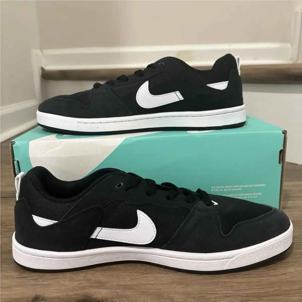 Nike Men`s SB Alleyoop Classic Suede Mesh Shoes Black White Black