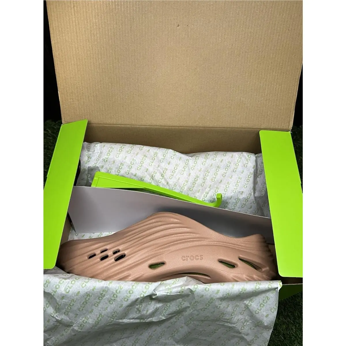 Crocs shoes - Crocs Echo Wave - Echo Wave - Cork 5
