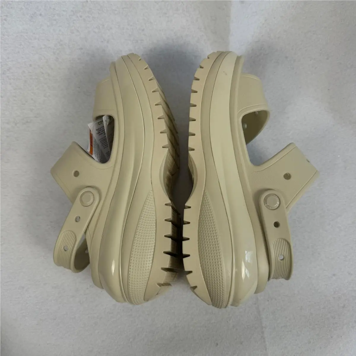 Crocs shoes - Mega Crush Sandal - Mega Crush Sandal - Ivory 8