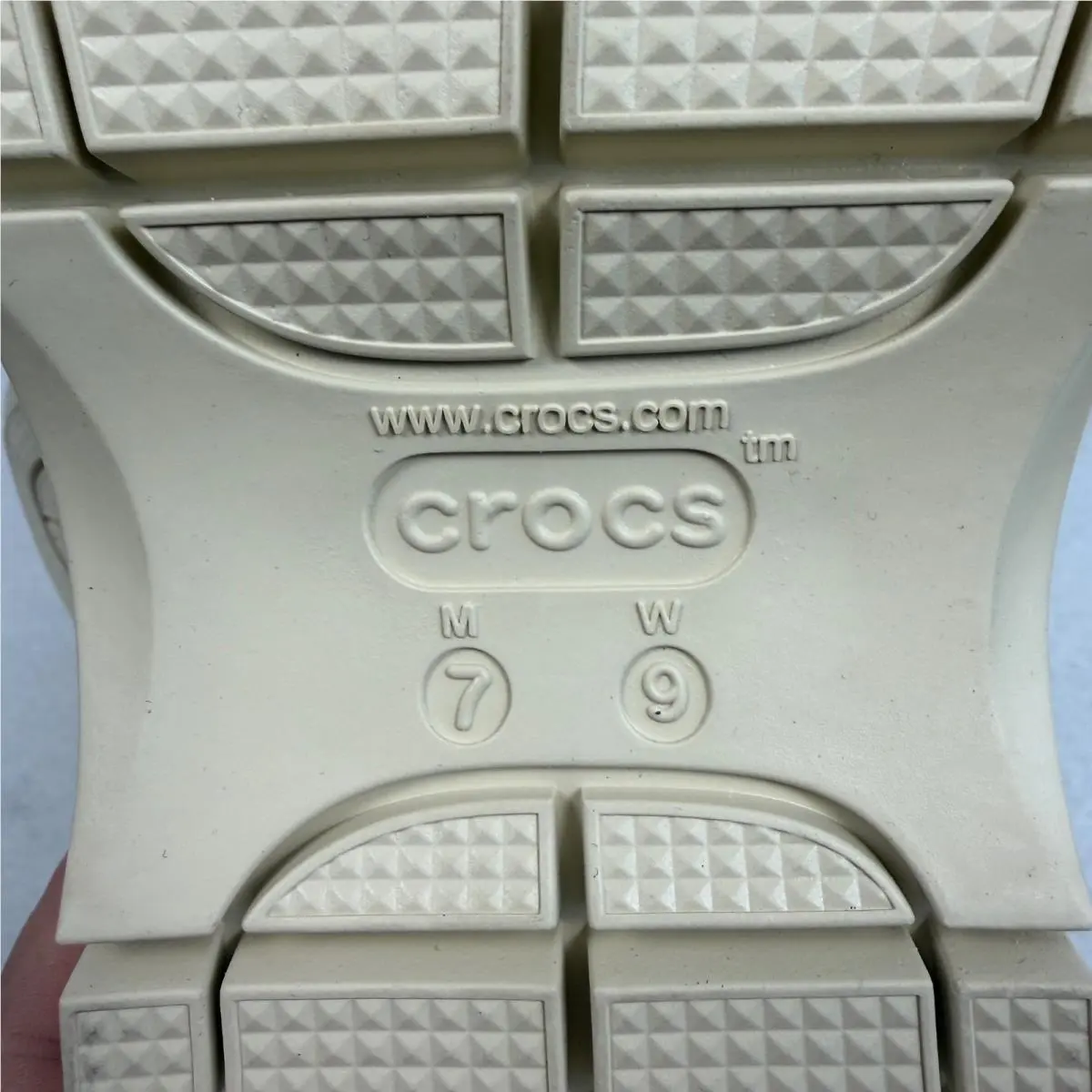 Crocs shoes - Mega Crush Sandal - Mega Crush Sandal - Ivory 10